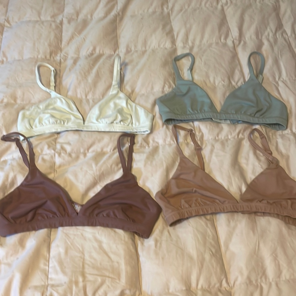 4-SKIMS FITS EVERYBODY BRALETTES SMALL